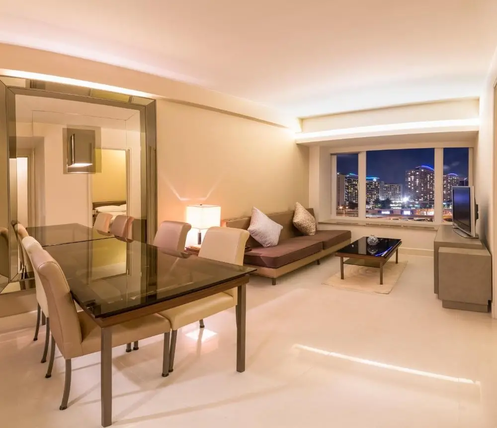 Kowloon Harbourfront Hotel 10
