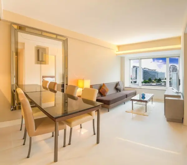 Kowloon Harbourfront Hotel 9